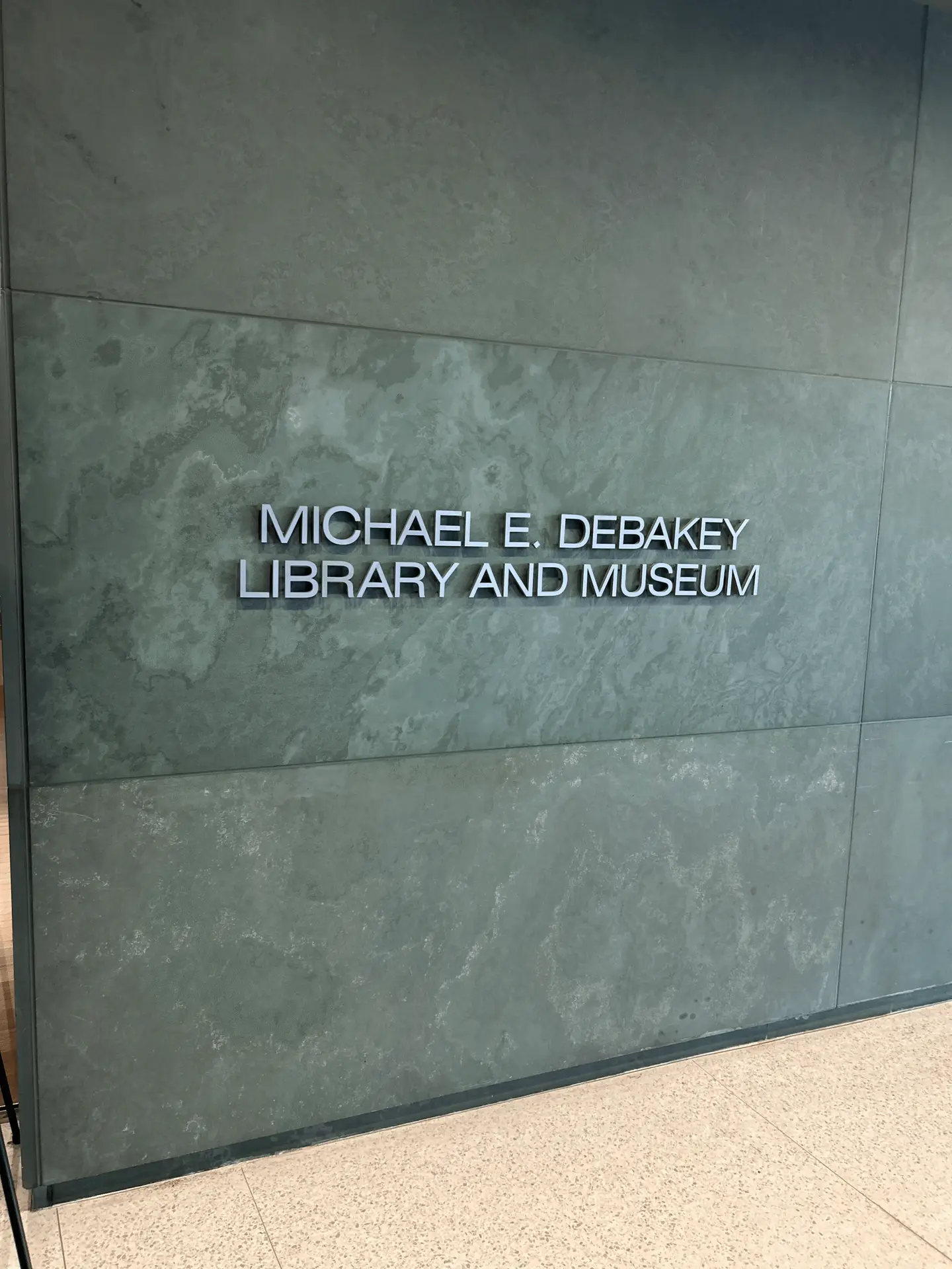 Michael E Debakey Library And Museum